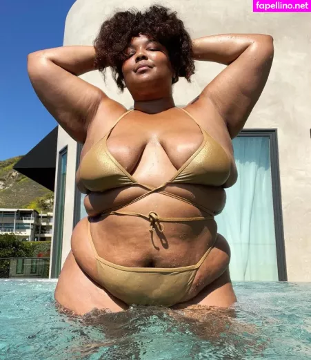 Lizzo OnlyFans Thumbnail #pO281ARcrp