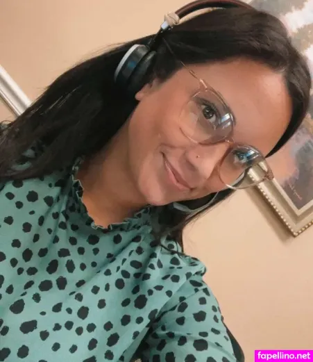 Lizzy B 2 OnlyFans Thumbnail #g2ua2c338u