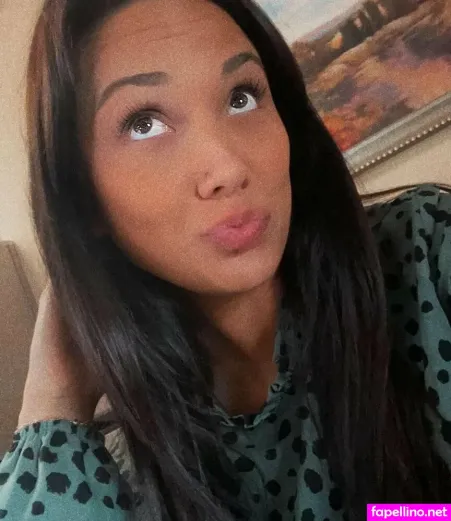 Lizzy B 2 OnlyFans Thumbnail #ySYHlCp10M