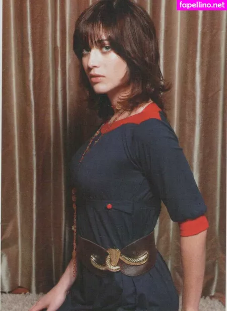 Lizzy Caplan OnlyFans Thumbnail #2ILYytOWLI