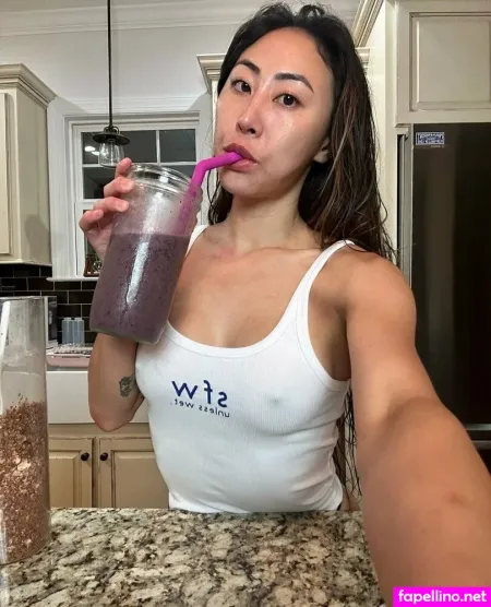 Lizzy Capri OnlyFans Thumbnail #ICRFD5qGGC