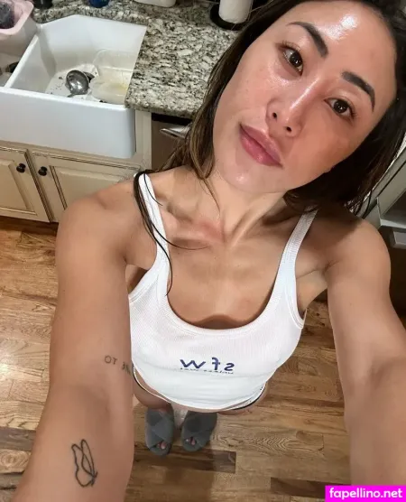 Lizzy Capri OnlyFans Thumbnail #gZwOLRppmo