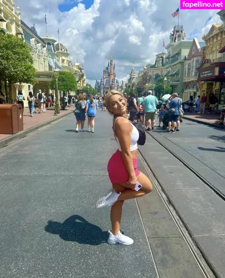 Lizzy Decologero OnlyFans Thumbnail #35ZQYt3SXs