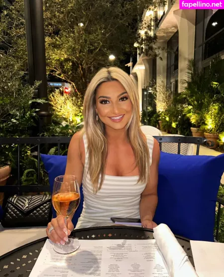 Lizzy Decologero OnlyFans Thumbnail #ssRz82z7oA
