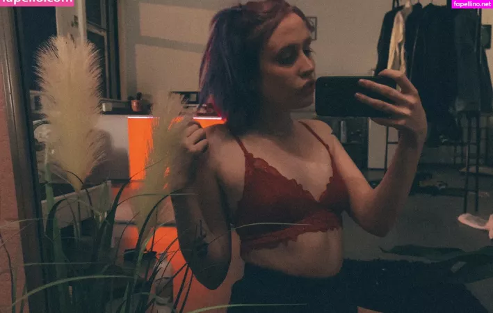 Lizzy Farrall OnlyFans Thumbnail #fUCQvmQ0uC