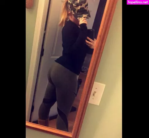 Lizzy Maguire OnlyFans Thumbnail #FqcAIE1Bml