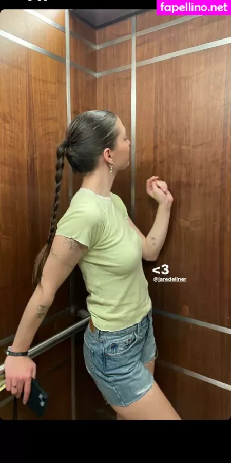 Lizzy Mcalpine OnlyFans Thumbnail #g820Gvv2Vz