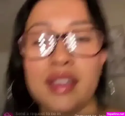 Lizzy P Main Profile Photo