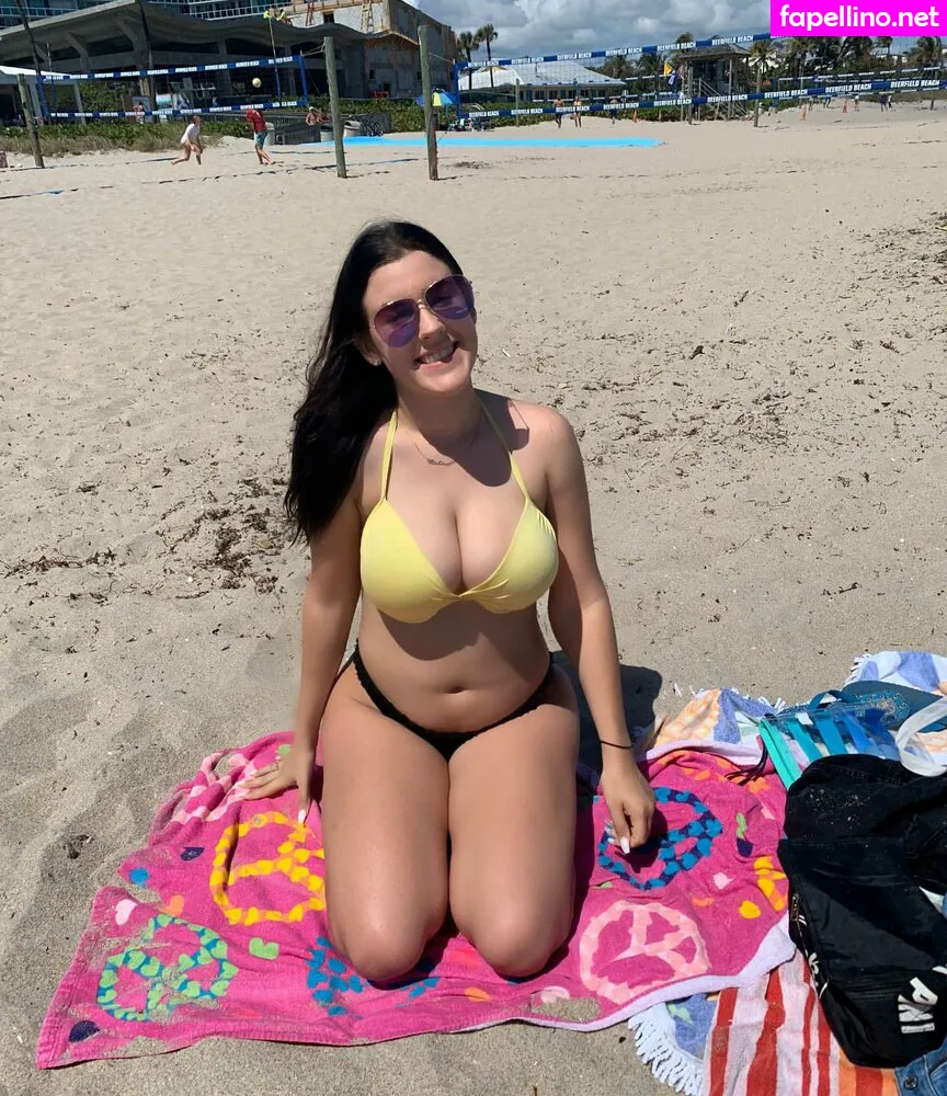 Maddielovezzyou, lizzyraeee233, lizzyyraee Nude Leaked OnlyFans Photo #7KiPujOSMs