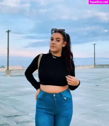 Lizzy Rae OnlyFans Thumbnail #7mettJ1JDW