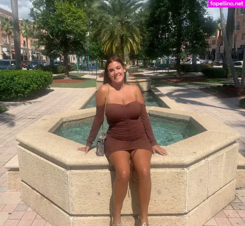 Lizzy Rae OnlyFans Thumbnail #FDX4YmH2mo