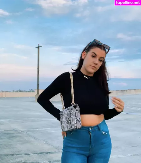 Lizzy Rae OnlyFans Thumbnail #Y55wgpPKyS