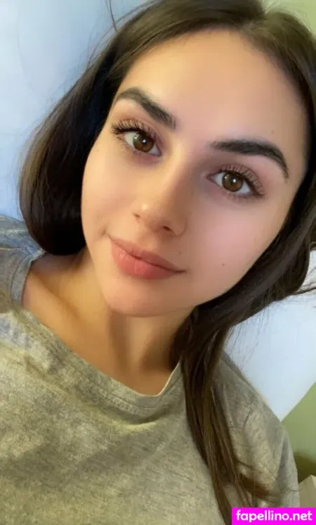 Lizzy Youngy 7 OnlyFans Thumbnail #4gpnJ60WVE