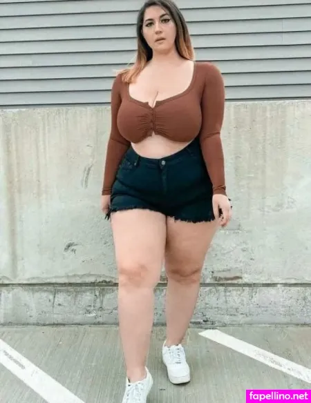 Lizzybbeauty 9 OnlyFans Thumbnail #4Ps7gTQXSe