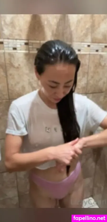 Lizzycapri Main Profile Photo