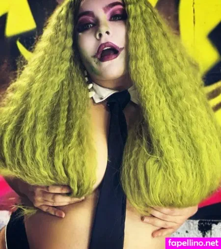 Lizzydcroown OnlyFans Thumbnail #TcEsYM2vZZ