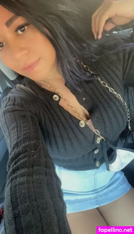 Lizzylizliz10 OnlyFans Thumbnail #Uno8cCUK8E