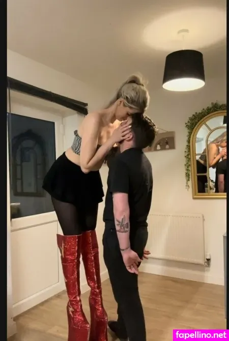 Lizzylonglegs27 OnlyFans Thumbnail #hXIlTzFd1T
