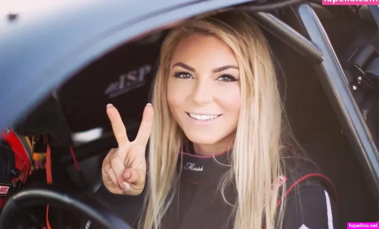 Lizzymusi OnlyFans Thumbnail #cxUszNUZ61