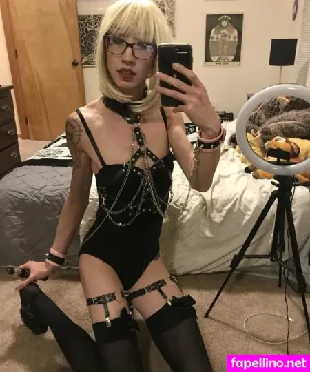 Lizzyredts OnlyFans Thumbnail #8XvbvTTjmM