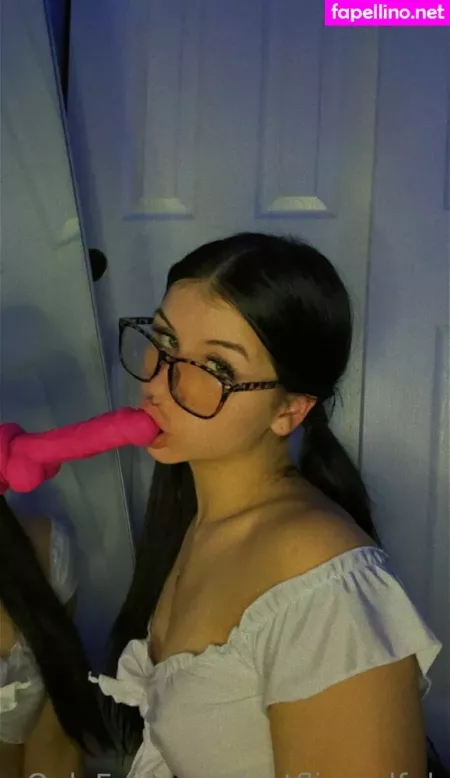 Lizzysnyder18 OnlyFans Thumbnail #19B3RdaXWl