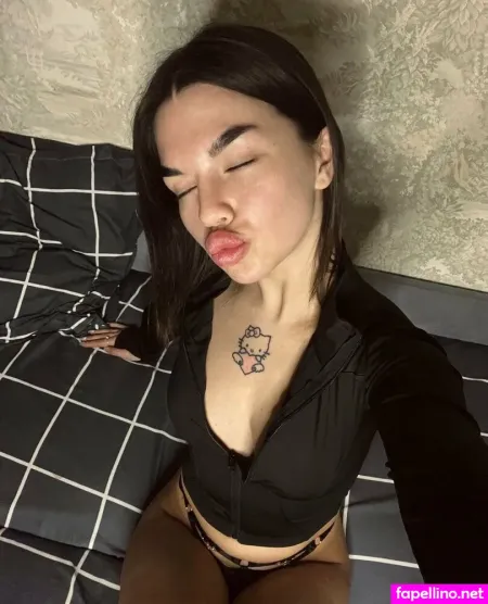 Lizzysx69 OnlyFans Thumbnail #yliiPzqIiC