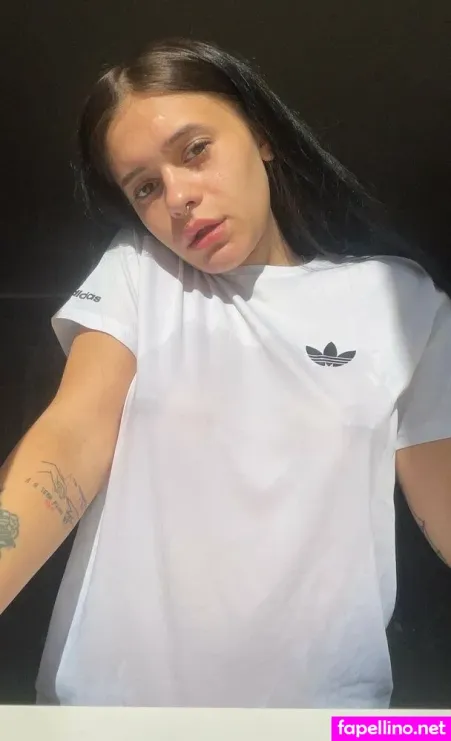 Lizzzola OnlyFans Thumbnail #X4xcOzRHoQ