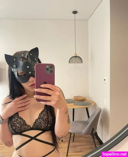 Lizzzola OnlyFans Thumbnail #uIxa816FUv