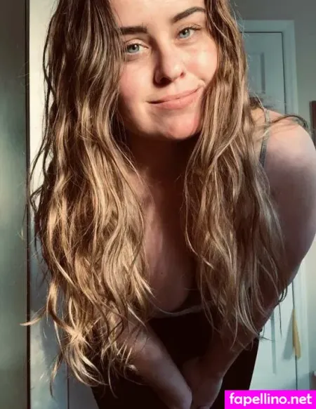 Lizzzxxx37 OnlyFans Thumbnail #PADlLQh2SD