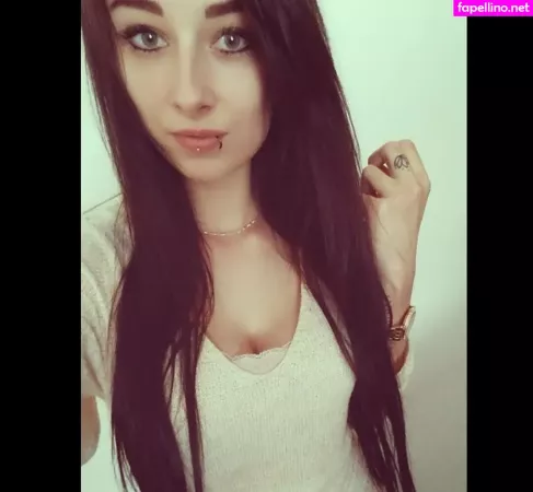 Lizzzyfox OnlyFans Thumbnail #oZTFRt0jMY