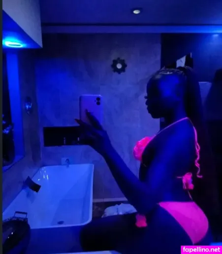 Llepinky OnlyFans Thumbnail #Cnv3UvKxgk