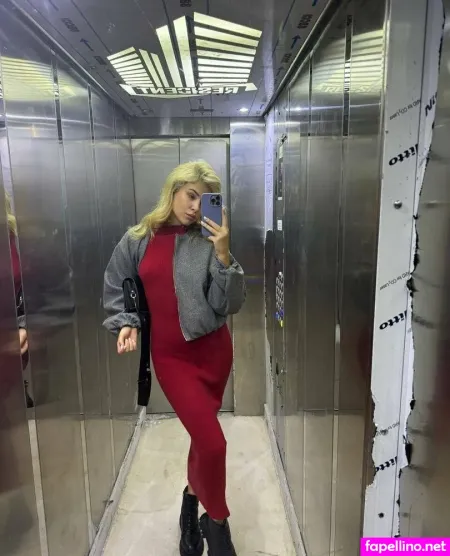 Lliiillyy OnlyFans Thumbnail #7rWRvdu48w