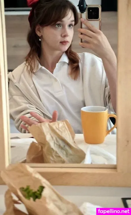 Llily18 OnlyFans Thumbnail #0fdnhNr9xi