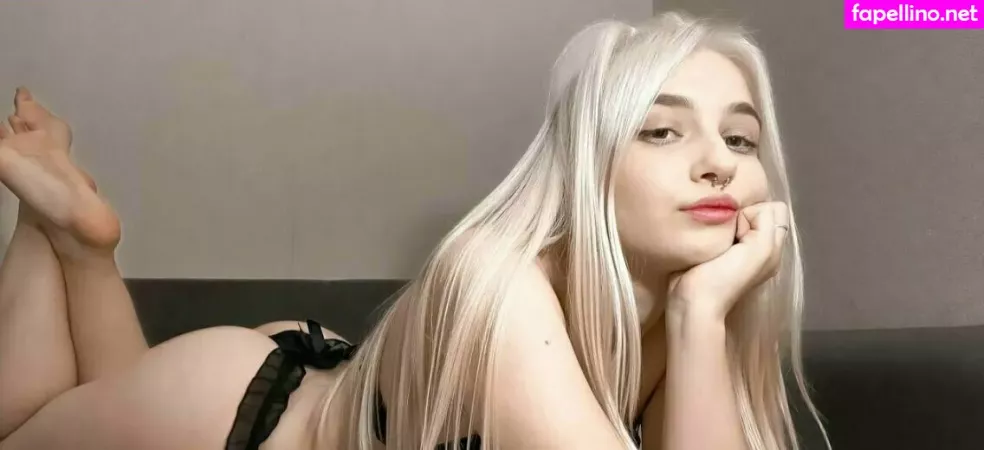 Llittleeva OnlyFans Thumbnail #0crkY3dlJ6