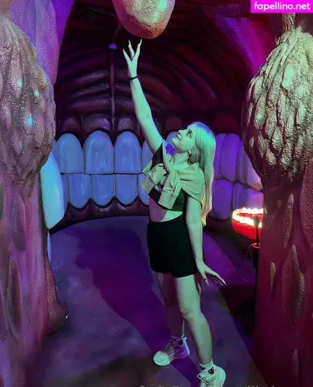 Llittleeva OnlyFans Thumbnail #7nqP64TKtz