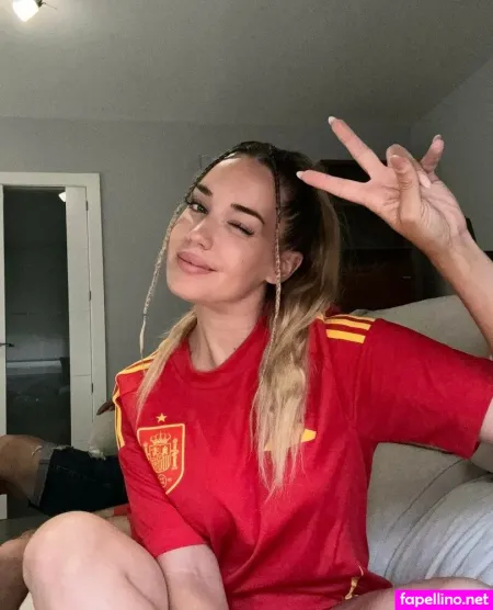 Lluna Clark 1 OnlyFans Thumbnail #jkgfgeLwSa