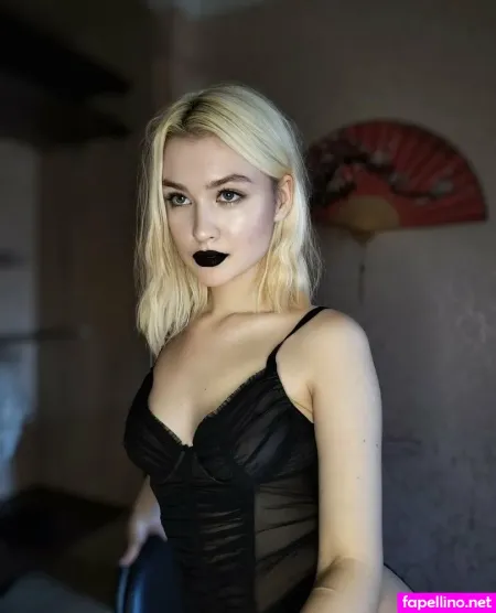 Llunaboo OnlyFans Thumbnail #xvEVmC9Tdf