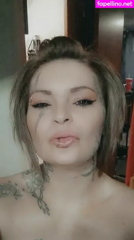 Lluvely OnlyFans Thumbnail #y5U90vXARk