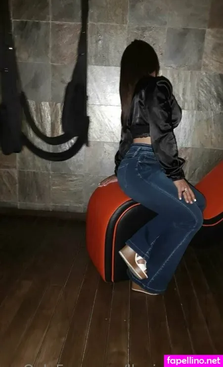 Lluvianegrete OnlyFans Thumbnail #95k8v194zK