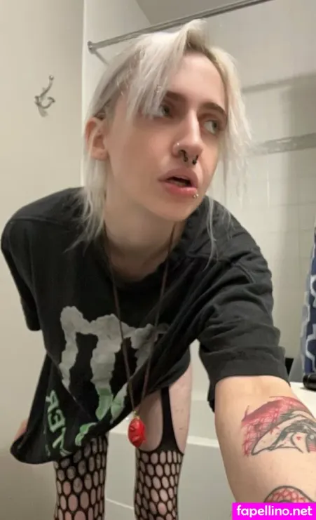 Localromanova OnlyFans Thumbnail #WcO6WaFfjW