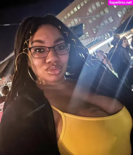 Lockedhoneyprincess OnlyFans Thumbnail #63u9inpV9s