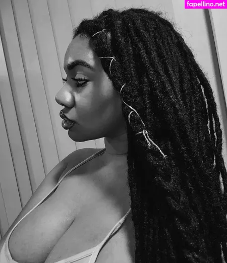 Lockedhoneyprincess OnlyFans Thumbnail #XQt3MnNNAh