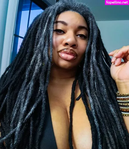 Lockedhoneyprincess OnlyFans Thumbnail #oD1eYcsRX7