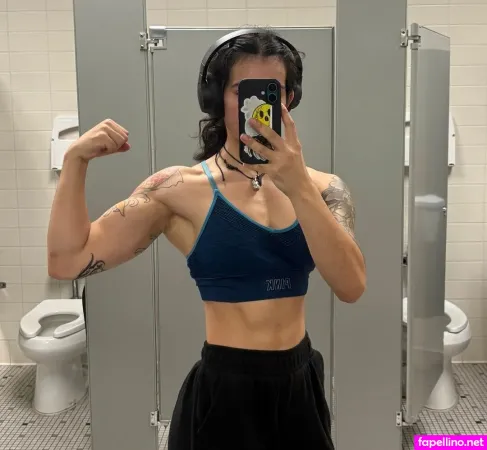 Lockerroomangel OnlyFans Thumbnail #vd2TUTc9aL