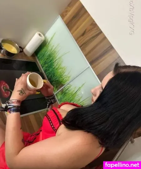 Loco Jenny OnlyFans Thumbnail #9jaizenIpq