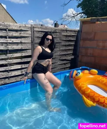 Loco Jenny OnlyFans Thumbnail #FV2MZRsANa