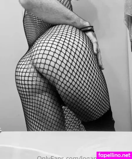 Logan Cakes OnlyFans Thumbnail #Stxbl1hqf5
