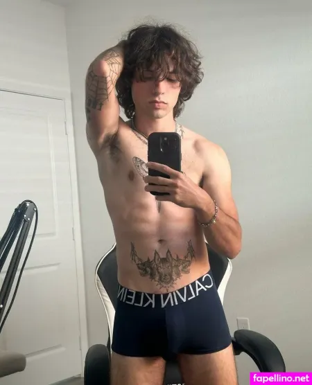Logansprivatepage OnlyFans Thumbnail #XGT7lEibDE