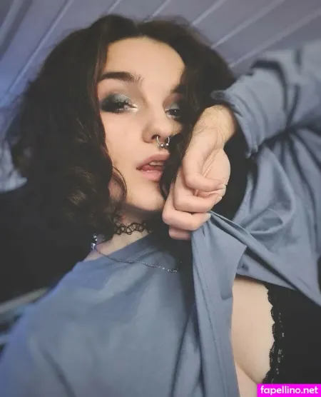 Loglady OnlyFans Thumbnail #YgfU6TbD6D