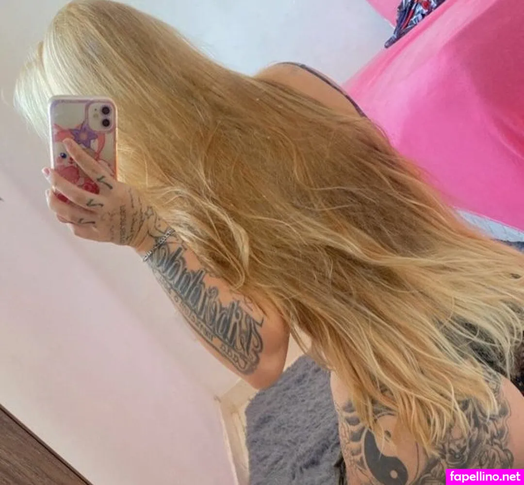 lauraluxfree, loiraluxx.oficial Nude Leaked OnlyFans Photo #rKQ8TDAiDv